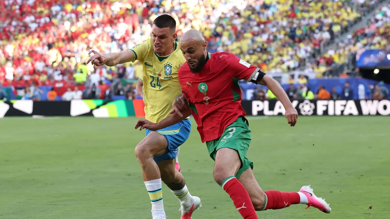 الأهلي السعودي يُحصّن جداره الدفاعي.. واللاعب يرد في المونديال